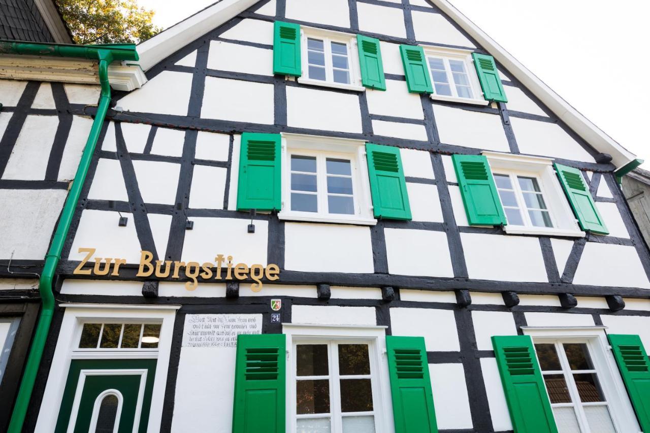 Zur Burgstiege Hotel Solingen Exterior foto